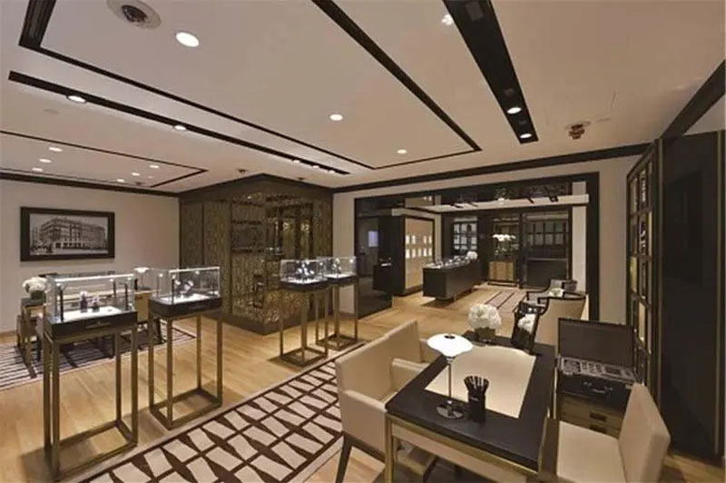 南宁宝玑手表维修：用工匠精神为你复兴经典